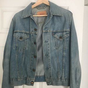 Levi's denim jacket size M